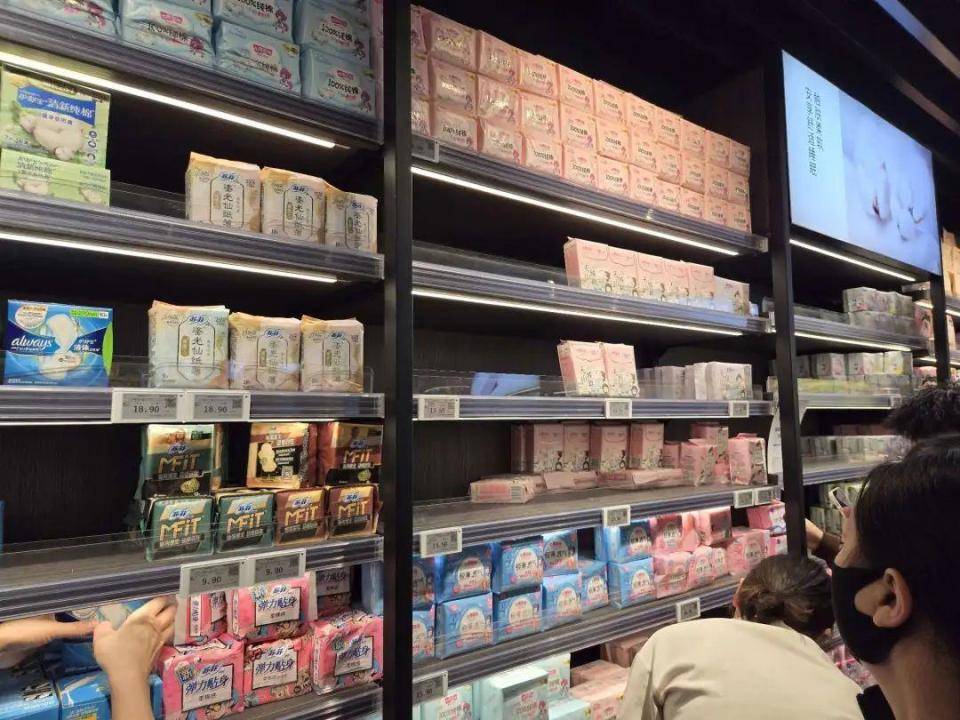 水女性生理用品背后的危机与隐忧不朽情缘mg虚标长度、质量缩(图1)